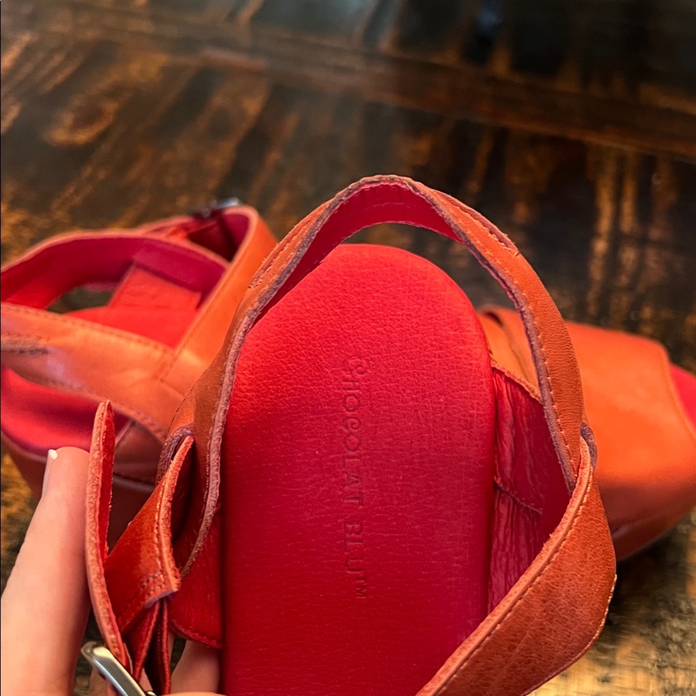 Chocolat Blu Open-Toe Wedge Sandals size 7 - Picture 4 of 5